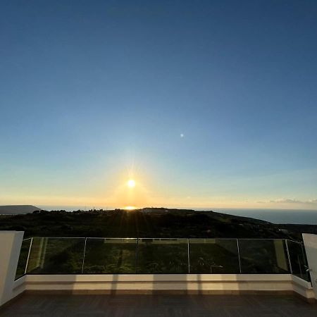 Sunset And Seaview Apartment -Brand New Мелліха Екстер'єр фото