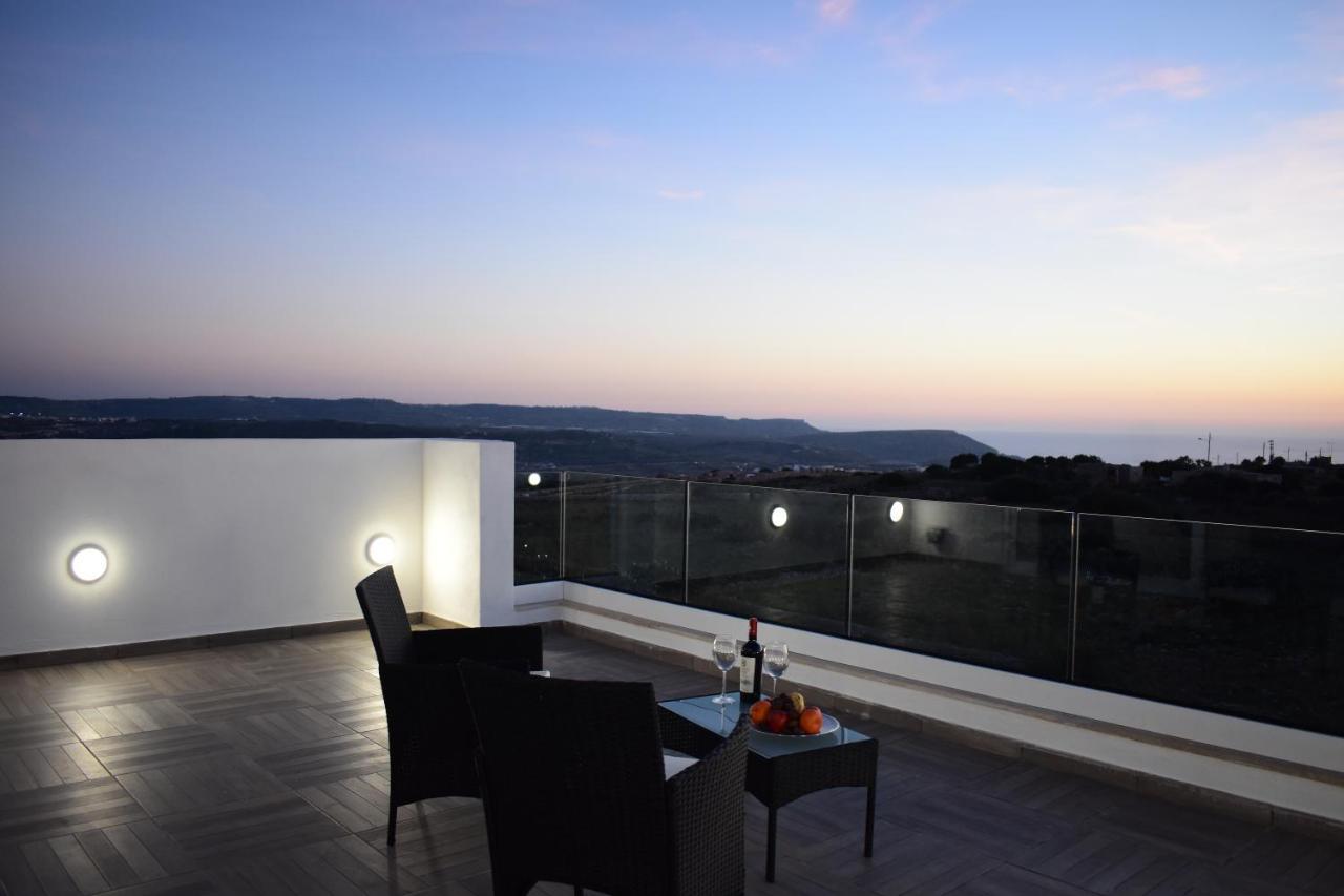 Sunset And Seaview Apartment -Brand New Мелліха Екстер'єр фото
