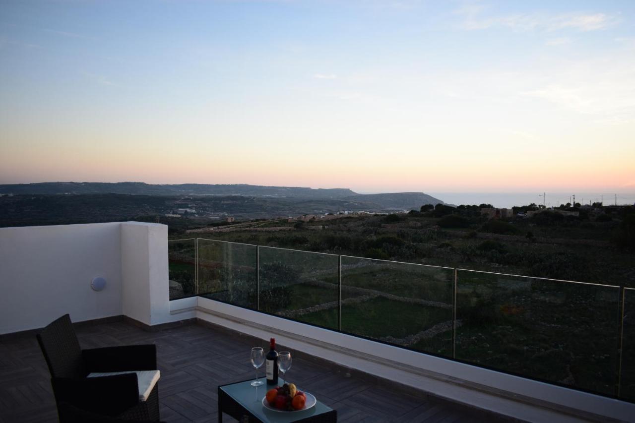 Sunset And Seaview Apartment -Brand New Мелліха Екстер'єр фото